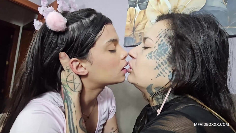 MF Lesbian: Concordo e você não vai se arrepender