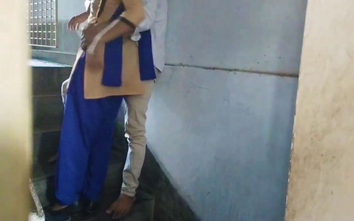Fantacy cutting: Une étudiante se fait baiser, vidéo privée divulguée
