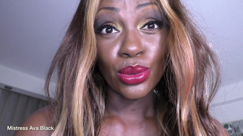 Mistress Ava Black: Ricaduta per le mie labbra