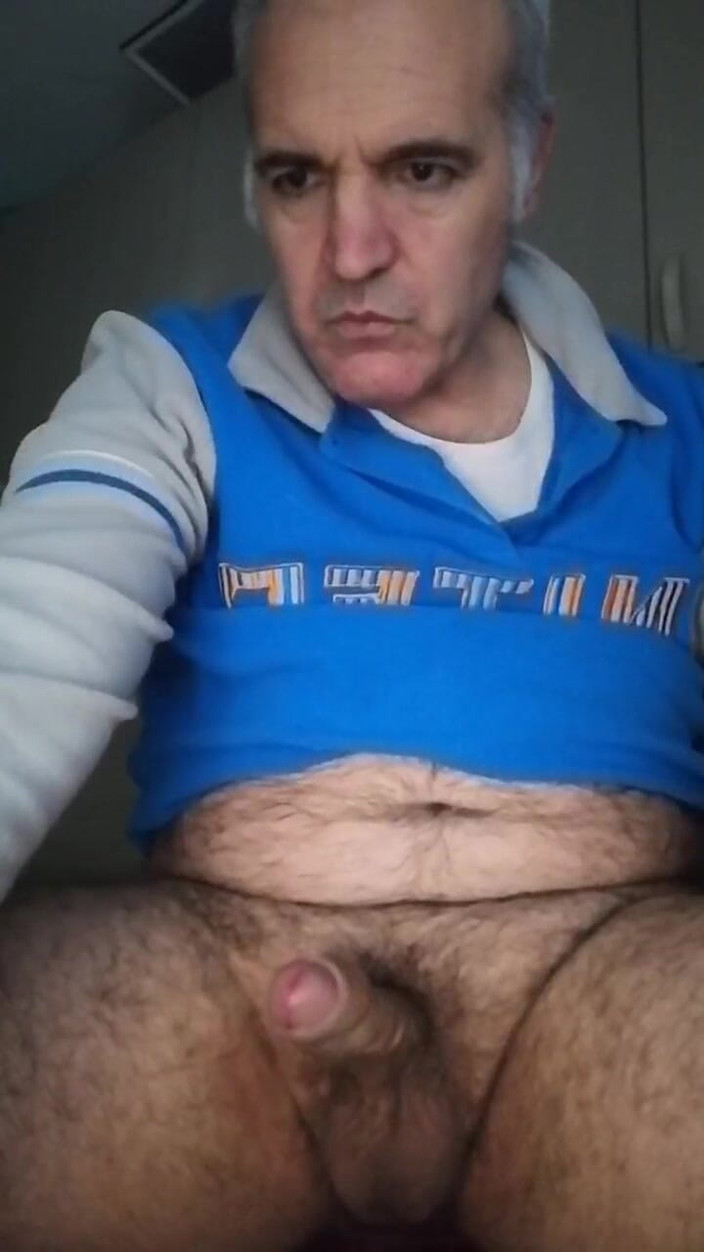 Setesesso7: Saya masturbasi pantat saya dan penisku yang keras selalu ingin...