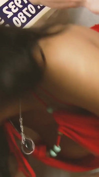 Calda scena con un gran culo 3 la splendida miLF mora latina dai grossi seni che fa sesso in lingerie finisce con un facciale