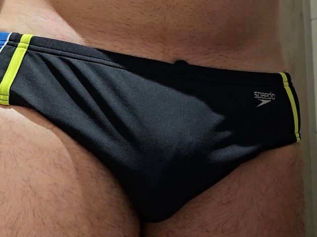 Wank and Cum in a Random Guys Black Speedo (Speedo fanboy)