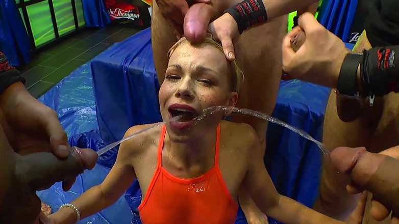 German Hardcore Gangbang: Ggg - sperm duşu özel