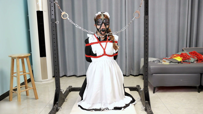 Asian bondage: Различные оковы горничной
