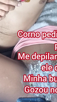 Ho rasato la donna del cornuto e le ho scopato il culo