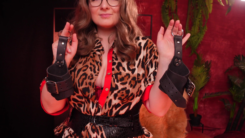 Arya Grander: Positif Femdom Pov: untuk Sissy. Sesi yang lembut.