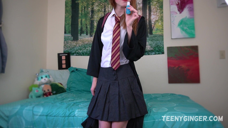 Teeny Ginger: Goody Gryffindor Becomes a Slutty Slytherin Ginny Weasley Potion JOI