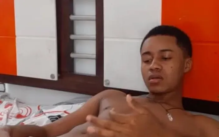 Black-2001: 22 Year Old Handsome Boy Tony Blade Jerks off Pretty...
