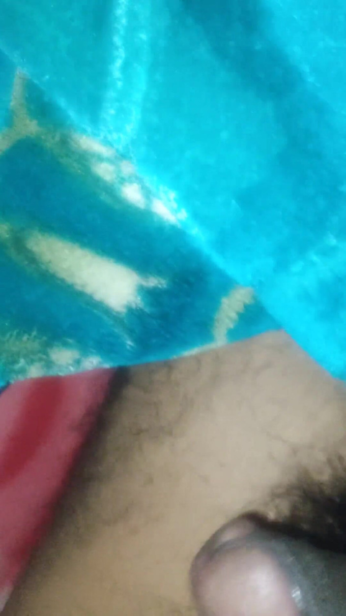 Hot_bobby: Szwajcarski gej z grubsza kutas szarpanie z gorącym jękiem