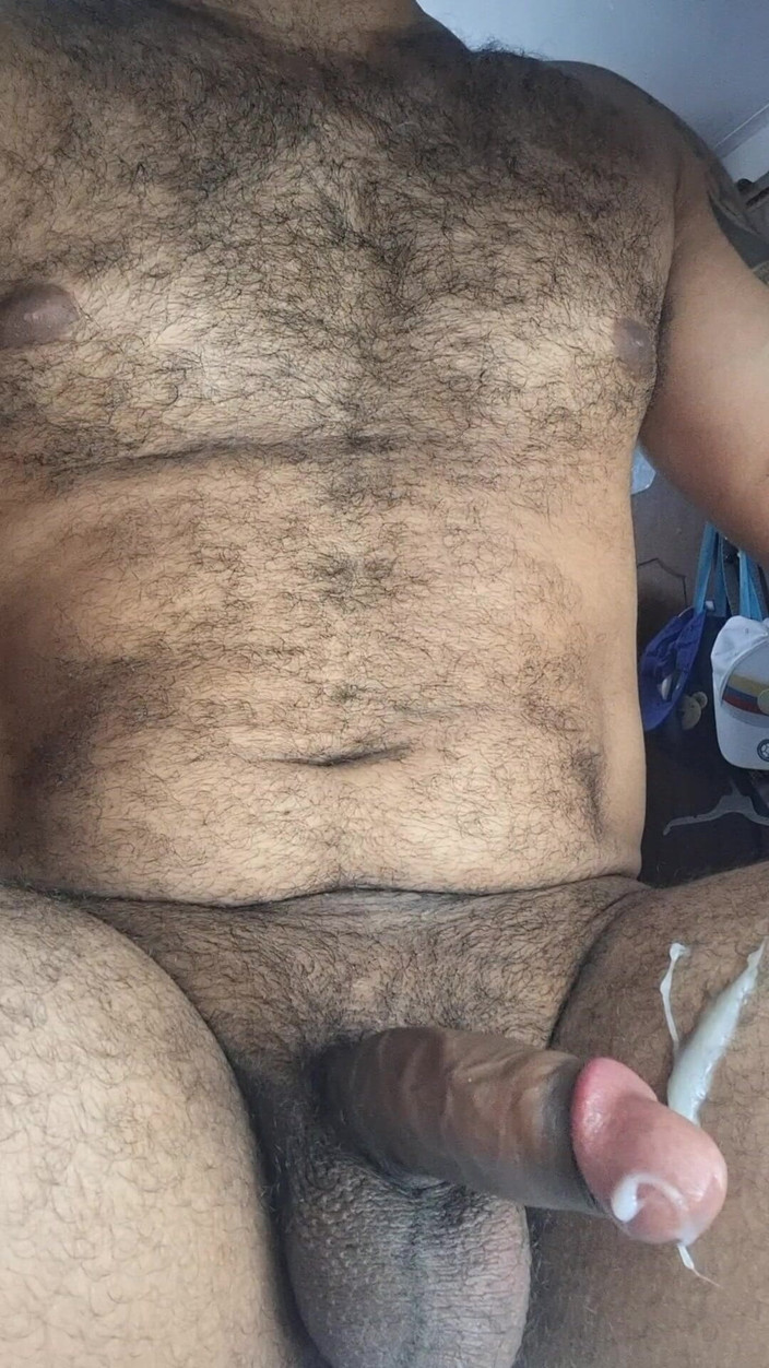 Josehairycum: Chlupatý muž s touhou a vášní vystřikuje sperma