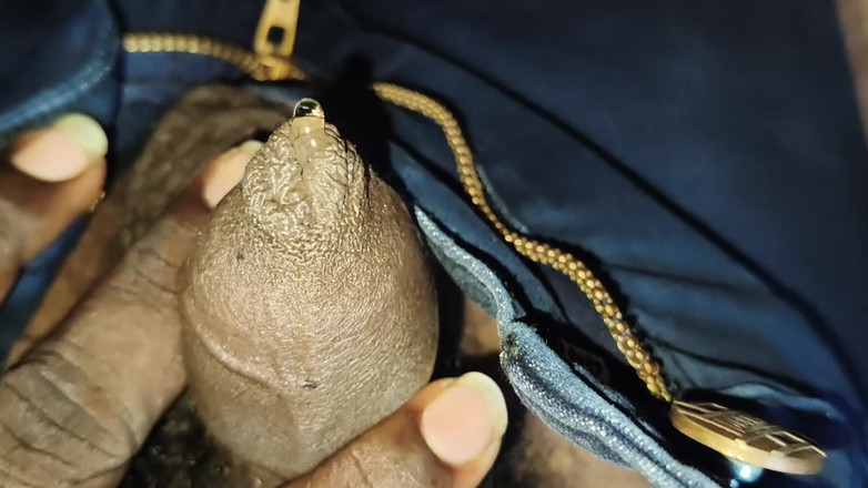 CarvingShovel: Mi video de mear en chico tamil