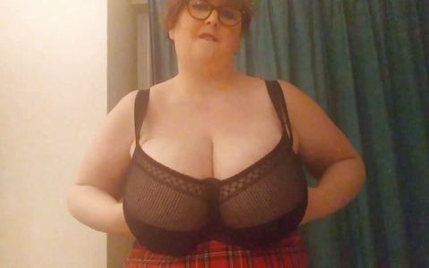 Huge boobs & pussy play