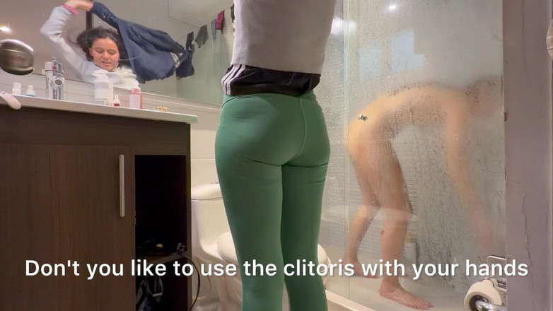 scarlettandc: Hraní si s naší sexy panenkou