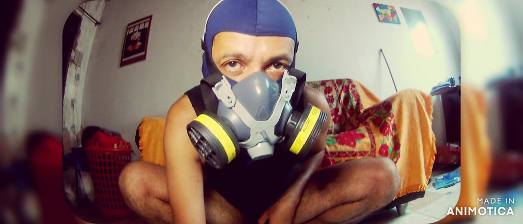 Stink HairyMale: Balaclava, ủng và mùi nam