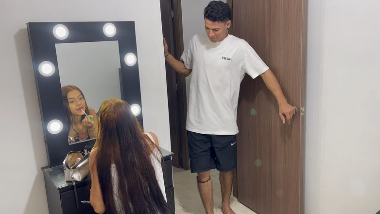 Kyleipalvin: Aku ngentot pantat adik tiriku dengan imbalan melepasnya sama pacar...