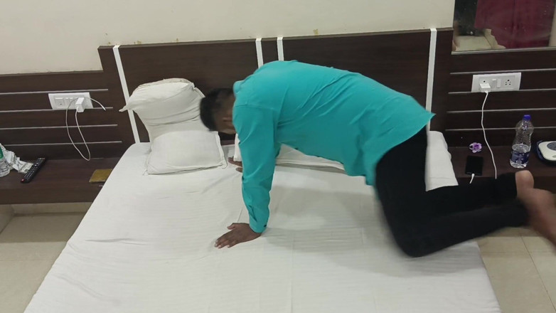 Horny Indian Couple: Cặp đôi Ấn Độ vào đêm năm mới kỷ niệm ngày kỷ niệm