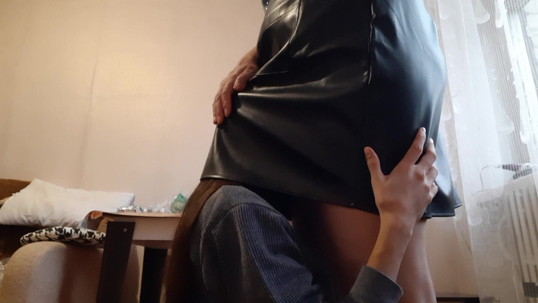 Lesbian-illusion: 先生のマンコを舐めて良い点数を狙います