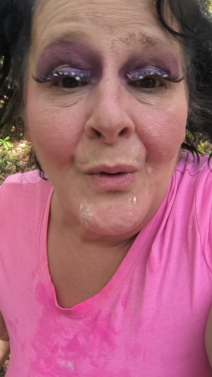 HerculesnVENUS: Mekanik mengerjakan mobilnya dia makan air maninya seperti bintang porno...