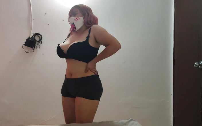 Emily Chan: Mijn dikke stiefzus stopt mijn grote penis in haar mond...