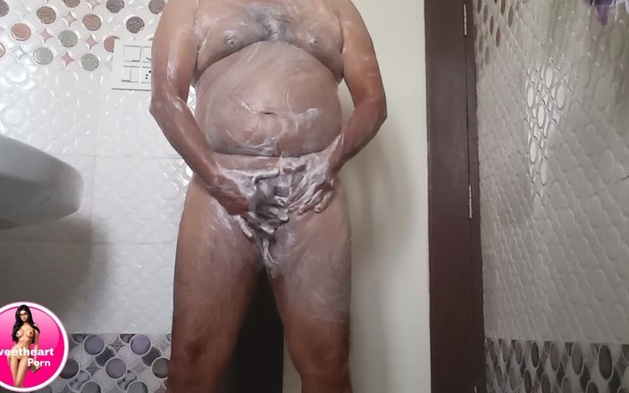 Sweetheartporn: Ayah India di kamar mandi
