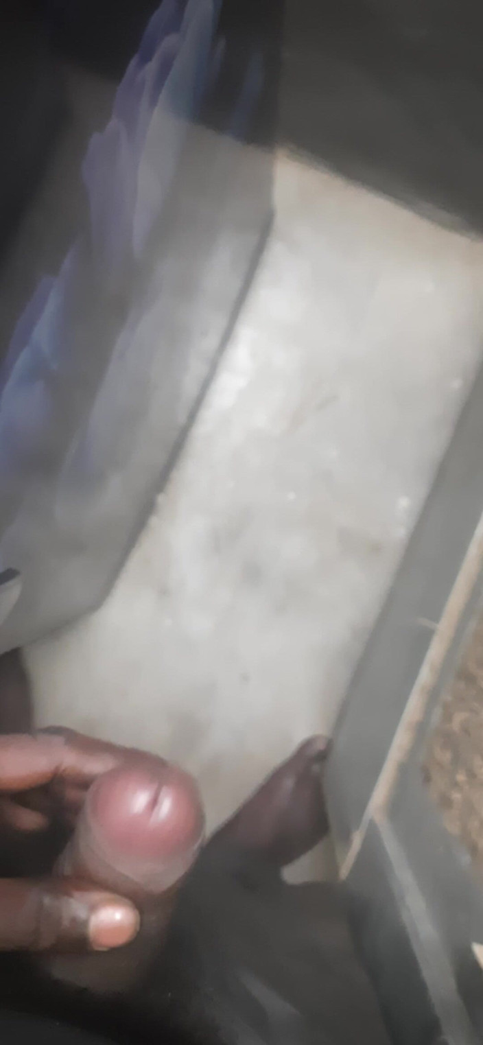 JoyfulPaw60: Dnes jsem masturboval.