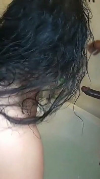 Esfregue um Dub Dub! Anal em uma banheira de Vegas