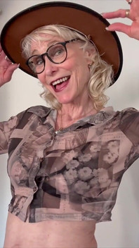 Cowgirls vor doar să se distreze!