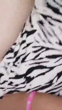 Wildenglishbbw büyük zenci yarağını emiyor. Nata4sex götümü yalıyor. Açık havada seks