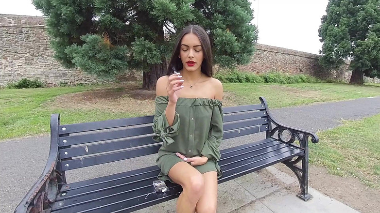 VR smokers HD-2D Videos Only: Kim Model - 吸烟