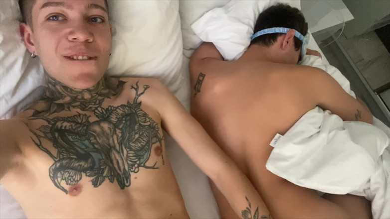 Harry_Jen: Morning wood - aku muasin lubangnya sebelum dia kontolku habis-habisan