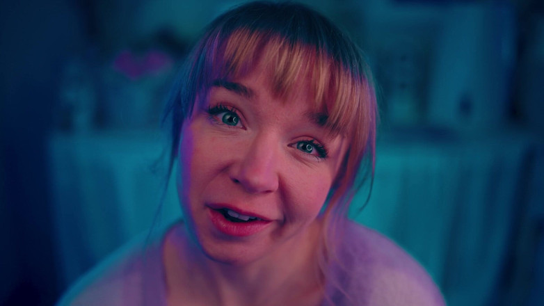 Jolie Lyon: Adik tiri ngentot kontolmu di pertemuan klan