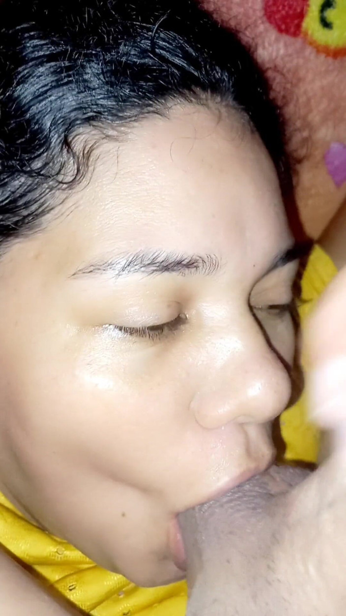 Valkyrieandluigy: 可爱的顺从女友喜欢肛交和深喉口交,来跟着我