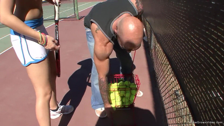 Homegrown Big Cock: Tennisbrud dunkade djupt