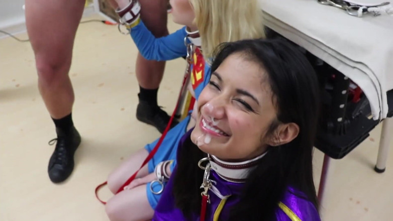 Azure Sky Films: Viva Athena+Candy White Supergirl-Batgirl Trojka kouření zezadu, hluboké kouření, orální...