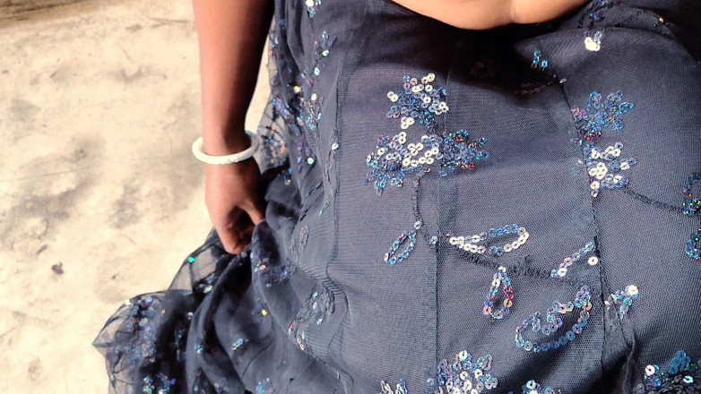 Rohi Roy: 내 큰 의붓딸은 화가 났고, 우리는 싱글 침대를 공유했고, 밤새 힌디어 오디오를 공유했다.