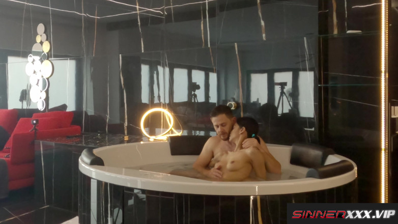 Sinners World: "Nut in My Pussy Papi" - Intenzivní romantický sex s horkou...