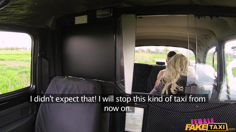 Female Fake Taxi: Жіноче фальшиве таксі - блондинка з великими цицьками отримує трах від пасажира