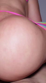 Huge Ass Blonde Has Trembling Orgasm