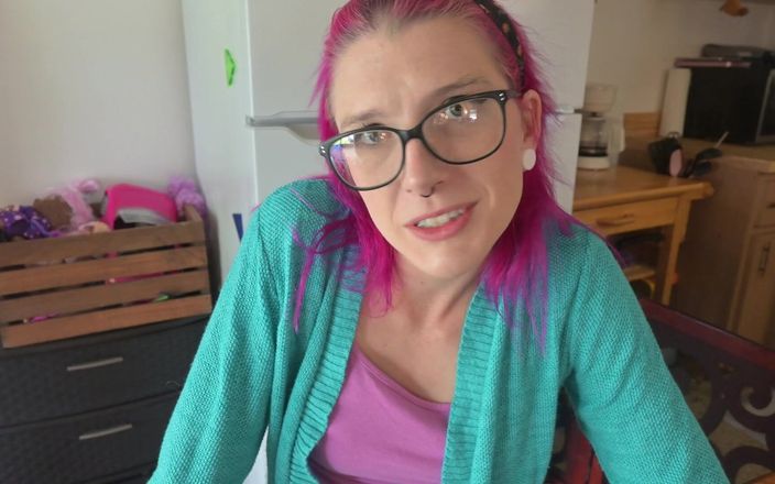 Miss Ellie Roleplay: Stiefmoeder vindt minderwaardigheid
