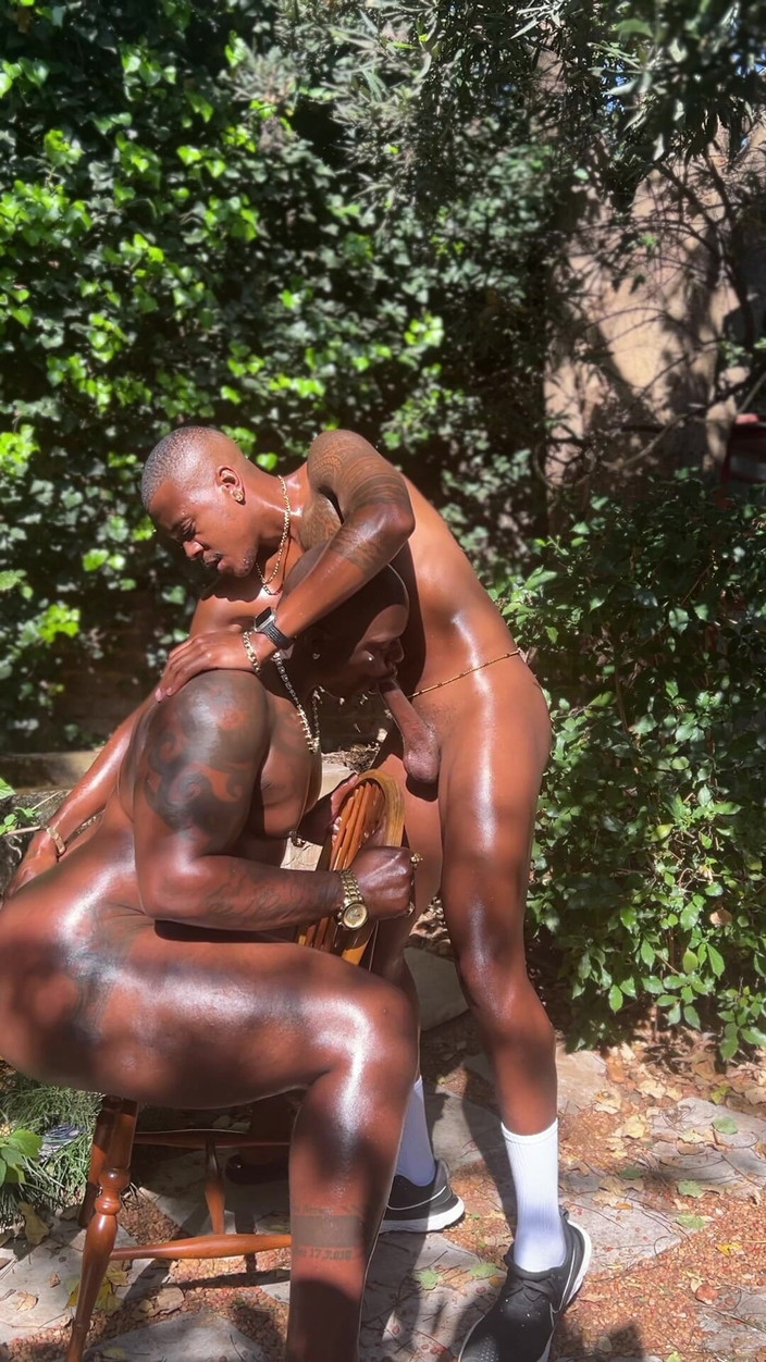 DADDYBLACKXXX: Трах на задньому дворі