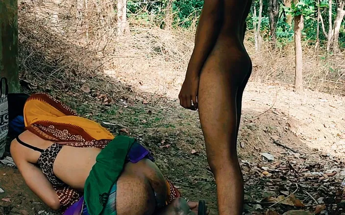 Tani: Anal Sex with Indian Hijra Cumshot