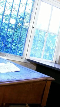 Sexy ragazza magra latina jasmine culo scopata da un'insegnante in classe