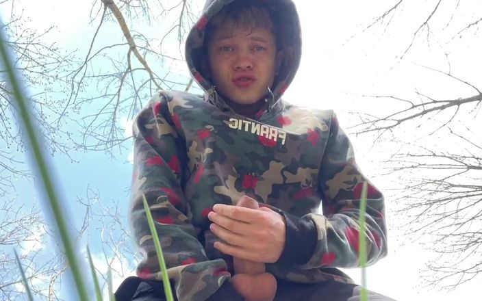 Rushlight Dante: My First Cum Outdoor in This Year
