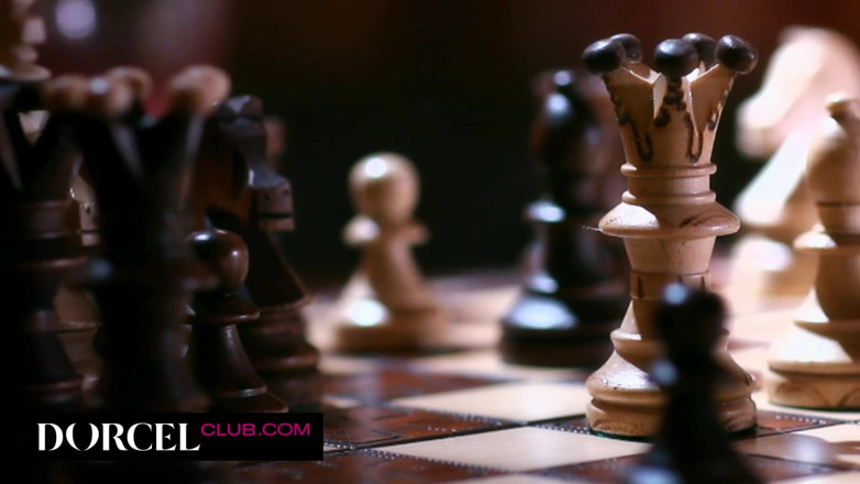 Dorcel Club: Seks bertiga panas dengan 2 MILF