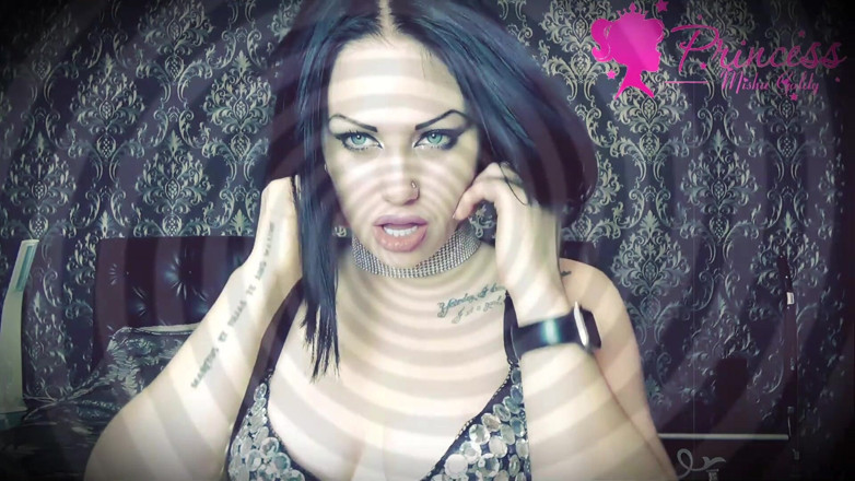 Goddess Misha Goldy: Мої чарівні губи змушують вас збожеволіти! До біса розум!