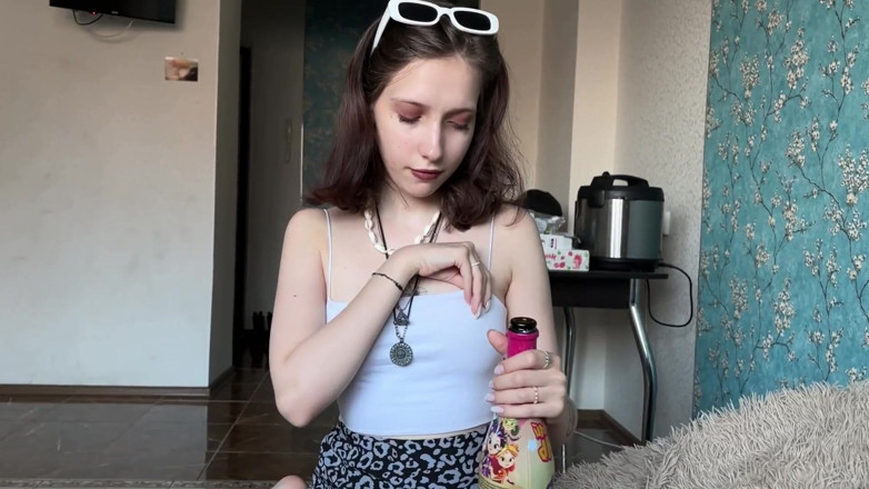 LyalkaRPG: Un amigo bisexual le pidió a su mejor amigo que...