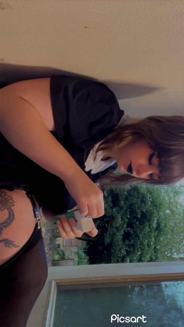 Mushroombitchx: Cigarro fumando comp