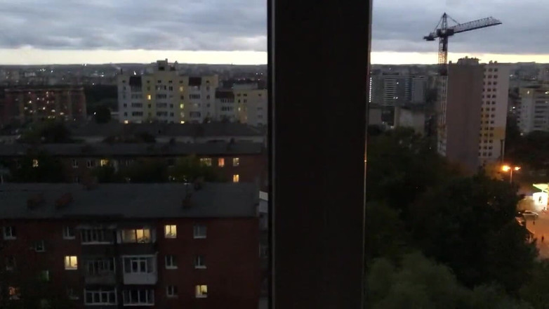 MaybeNatty: Aku masukin memek sempit teman sekelasku