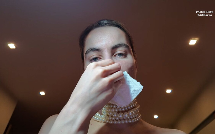 Faith Eros: Мої удари в ніс змушують твій член смикати - смоктання носа