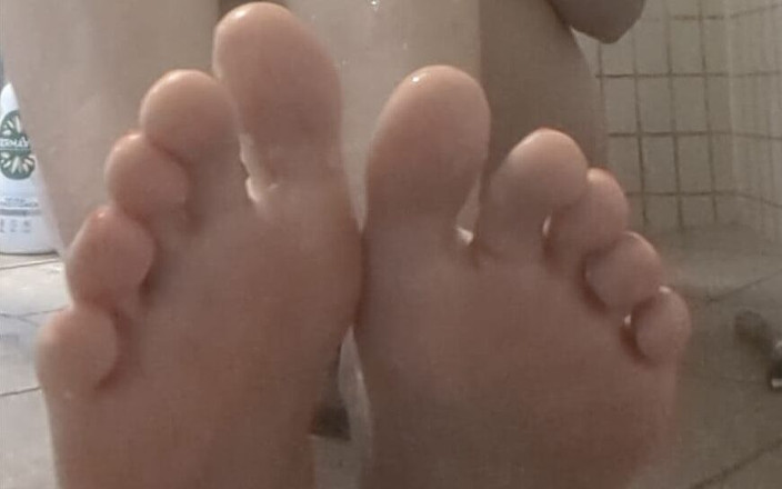 Ruby's home videos: 脚崇拜变成了手淫